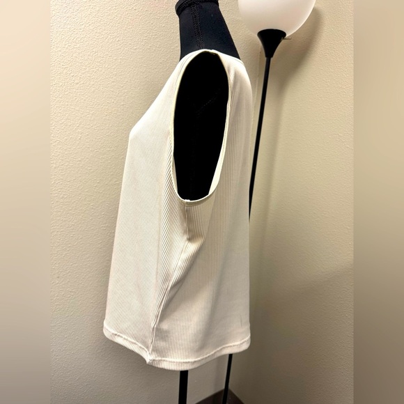 Alia Cream Sleeveless Boxy Tank Top size XL/TG - Picture 2 of 7
